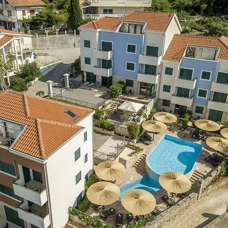 Apartment Seaesta Pool And *