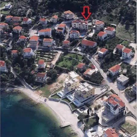 Apartment Seaesta Pool And *
