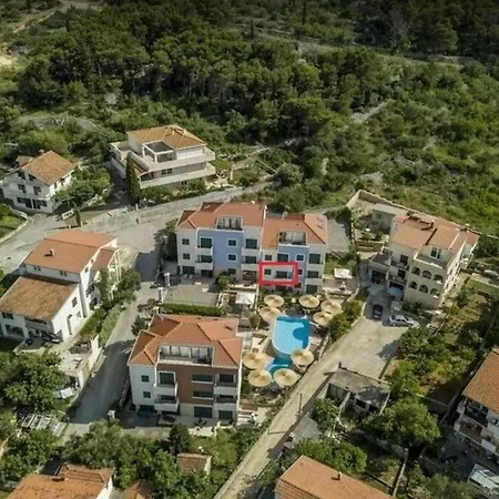 Seaesta Pool And Apartment *